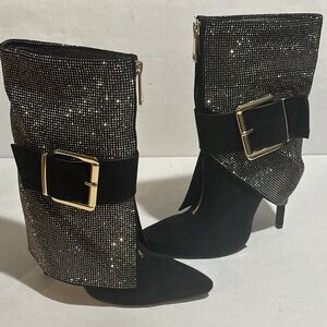 Stunning Woman’s Boots Size 6.5